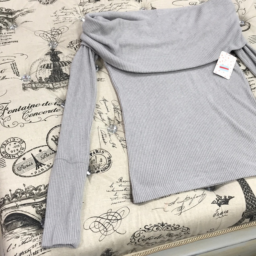 🎁 Free People Snowbunny Off-the-Shoulder Sweater - Picture 3 of 7